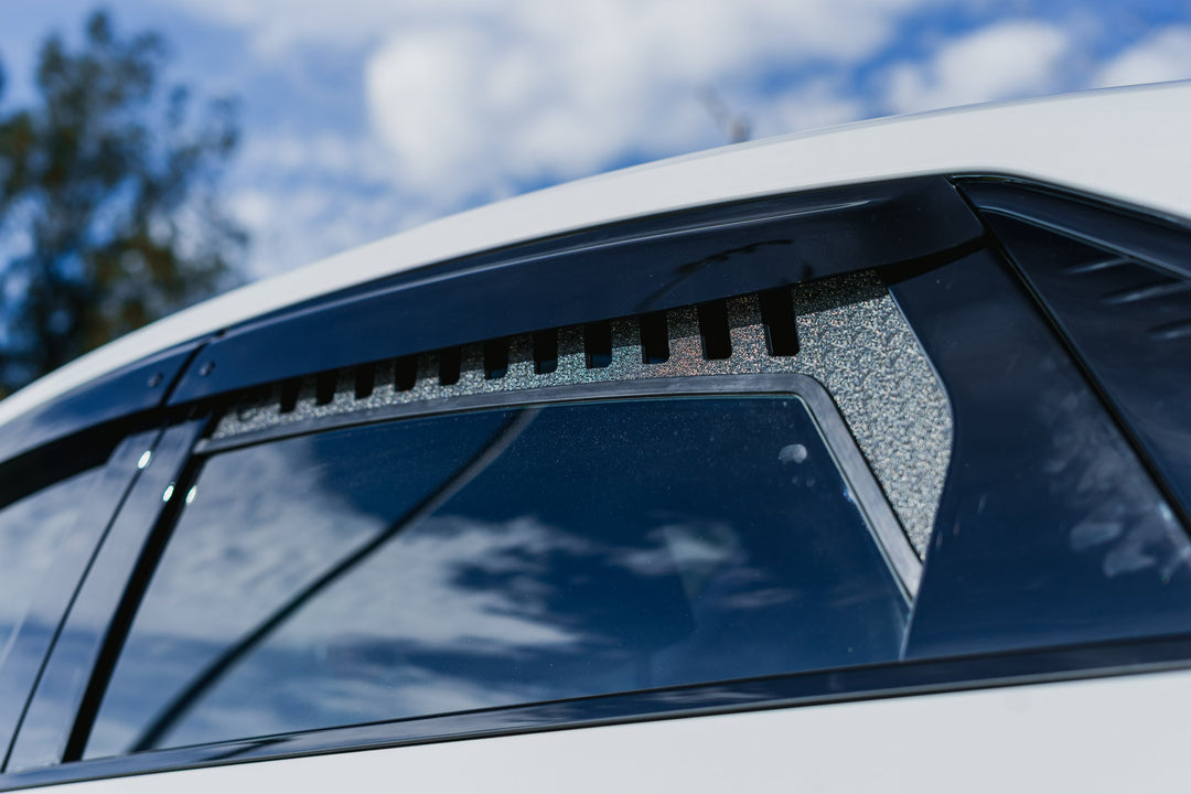Hyundai CN7 V2 i30 N-Line Sedan FL 2025 Rear Window Vents