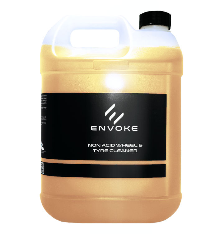 Envoke Non-Acid Wheel and Tyre Cleaner